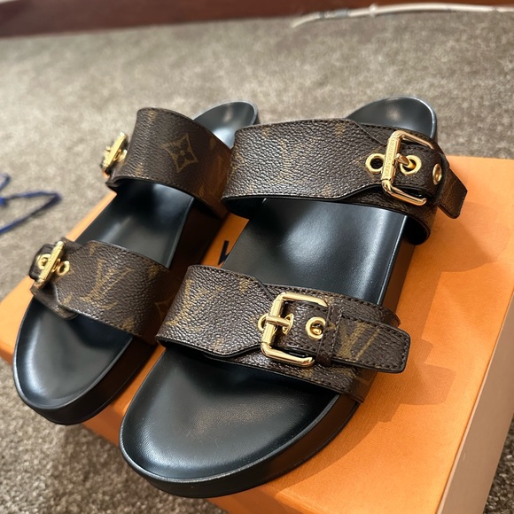Louis Vuitton slides - Picture 2 of 8